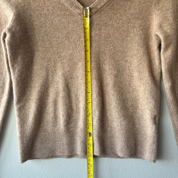 Quince 100% Mongolian Cashmere V-Neck Sweater – Oatmeal, Size Small - Picture 6 of 7